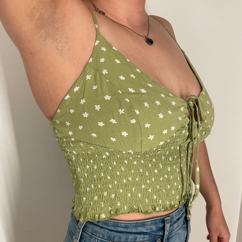 Pacsun green flower crop tank size L